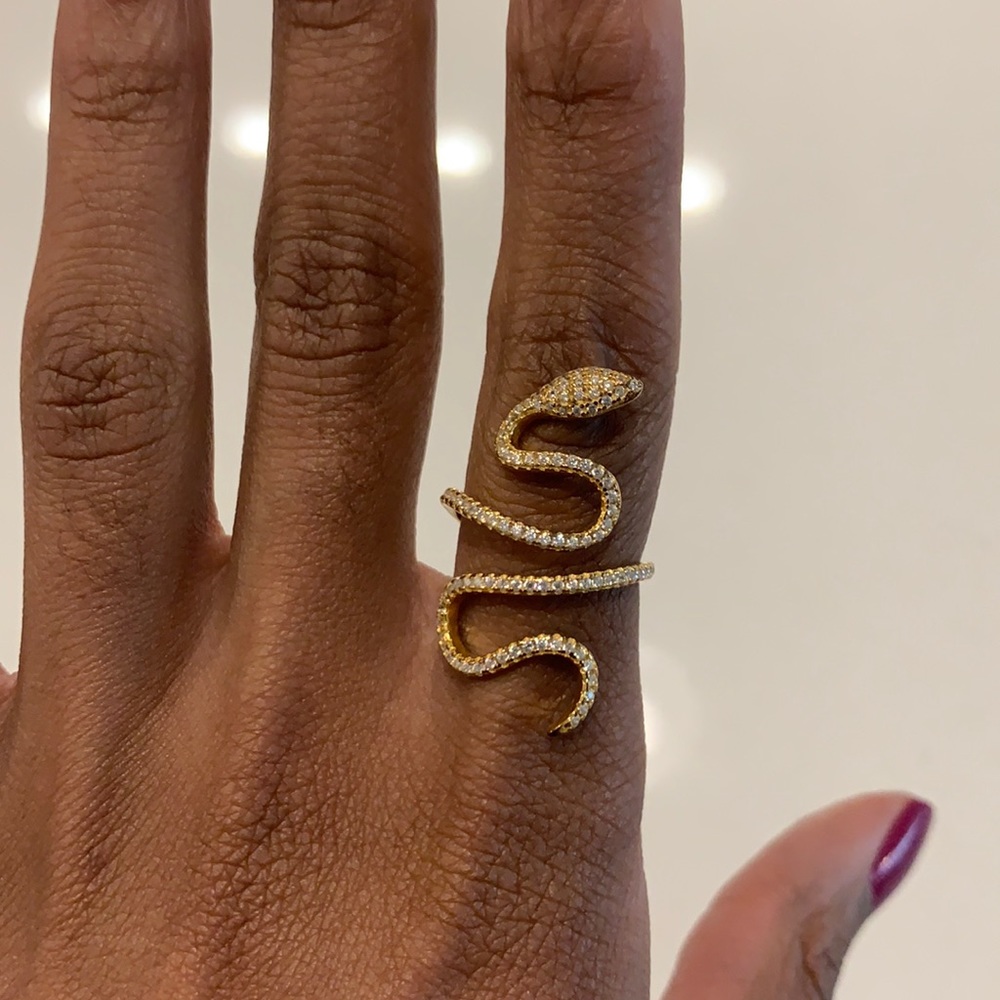 Gold Hemline Snake Ring